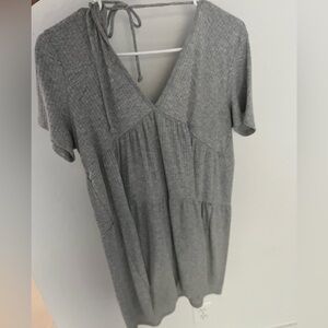 Gray V-Neck Short Sleeve Dress